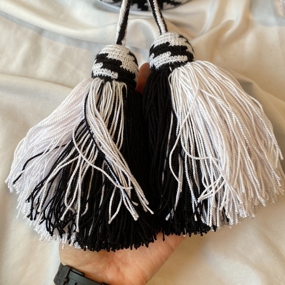 Black and White Elephant Print Mini Wayuu Drawstring Crossbody Mochila Bag - Picture 9 of 11